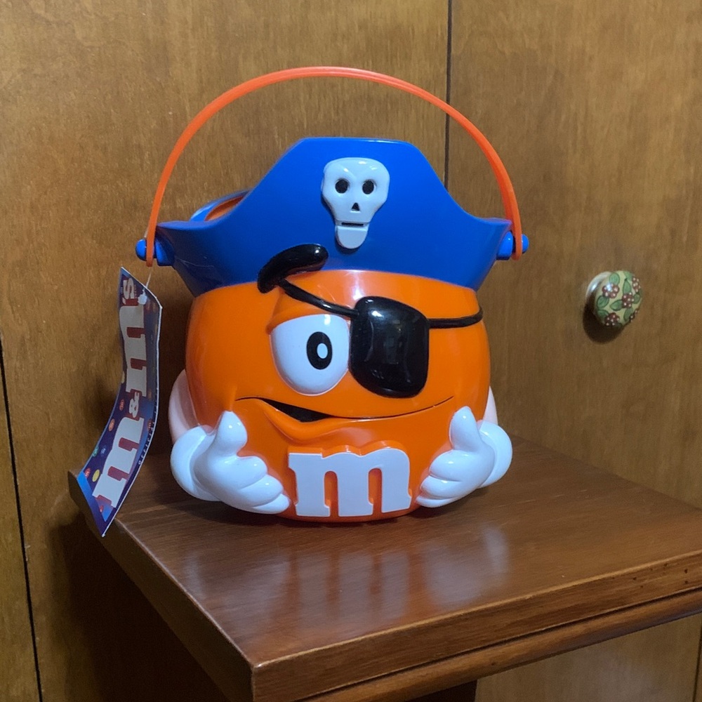 Mars~M&M Pirate Halloween Candy Bucket (1999)